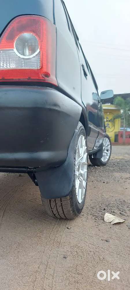 Maruti Suzuki 800 2009 Petrol Well Maintained