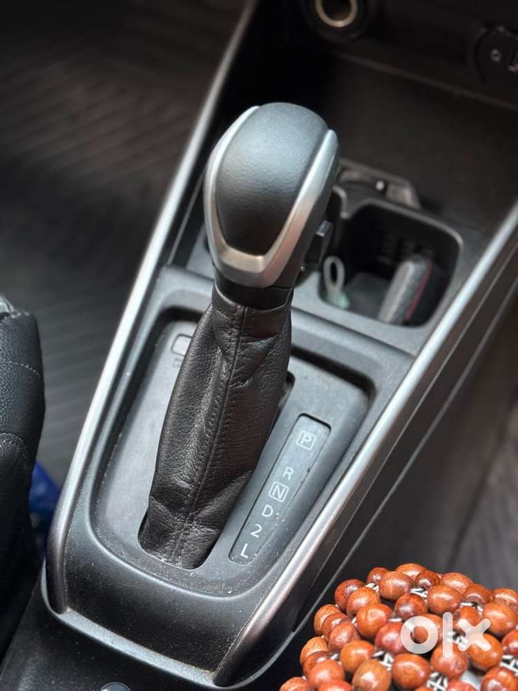 Maruti Suzuki Xl6 1.5 Zeta At, 2022, Petrol