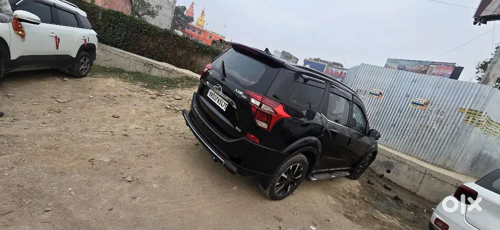 Xuv500 W11 Top Model
