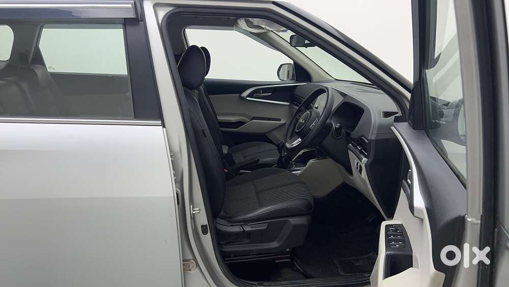 Kia Carens 1.4 Prestige Plus Turbo 7 Str, 2022, Petrol
