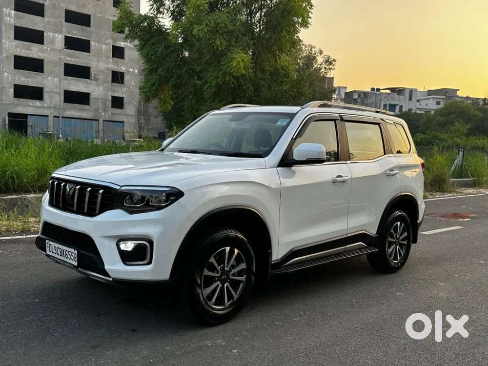 Mahindra Scorpio N Z8 Petrol At 7 Str, 2025, Petrol