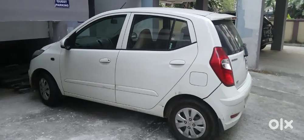 Hyundi I10