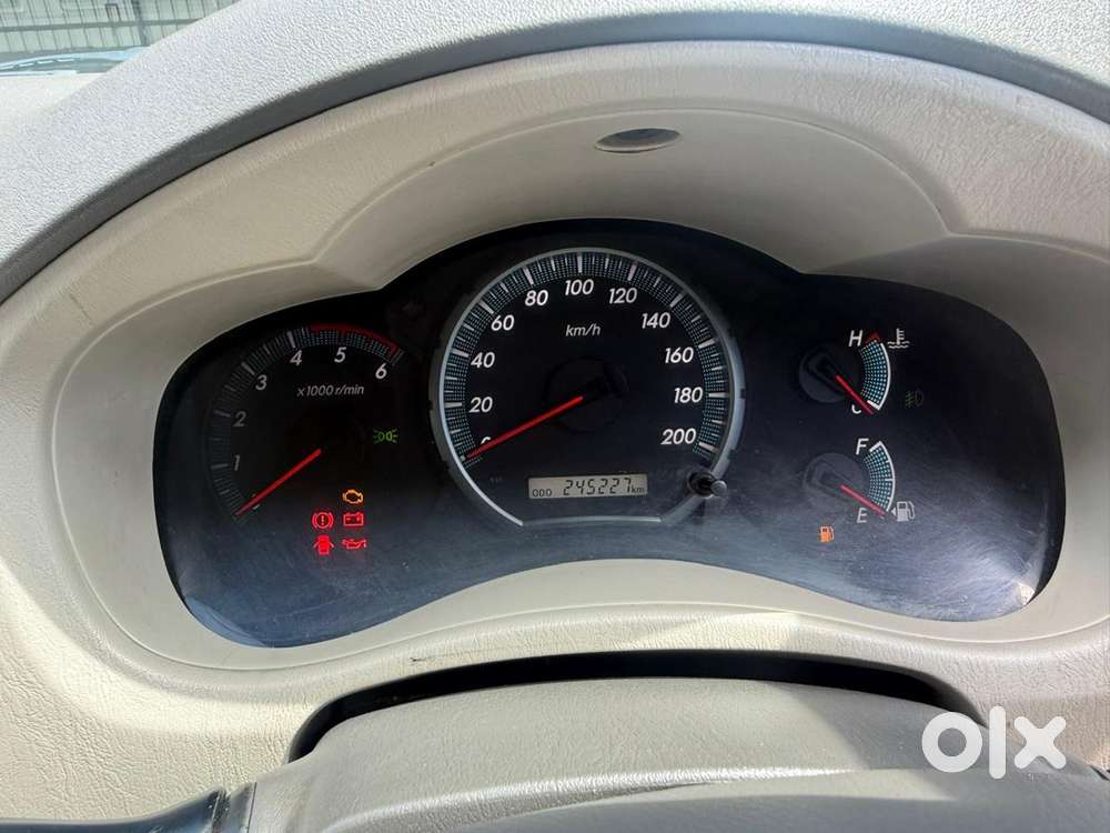 Toyota Innova Diesel 2014