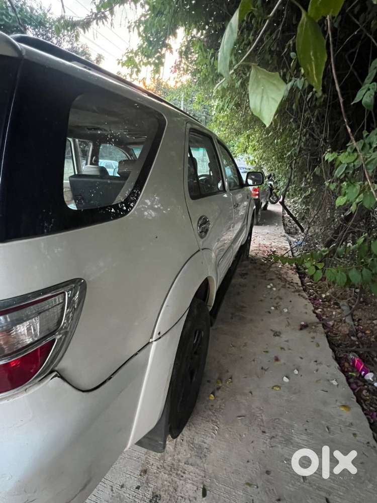 Toyota Fortuner Diesel 2010