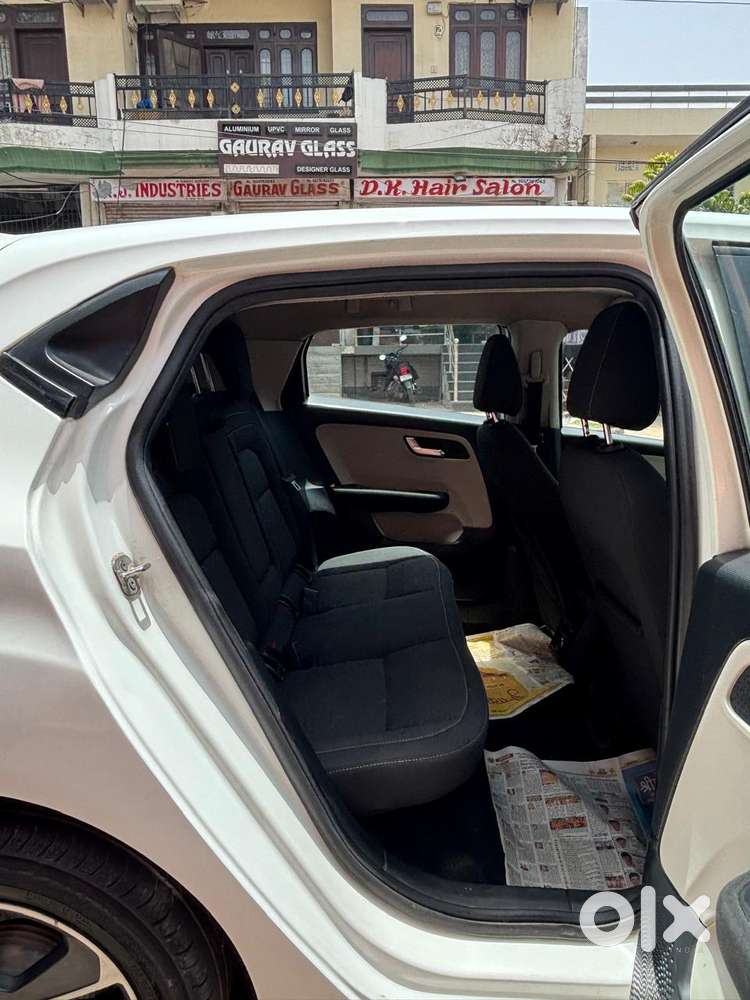 Tata Altroz Xz, 2022, Petrol