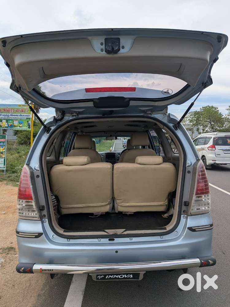 Toyota Innova 2011 Diesel 215000 Km Driven