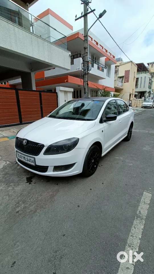 Skoda Rapid, 2014, Petrol