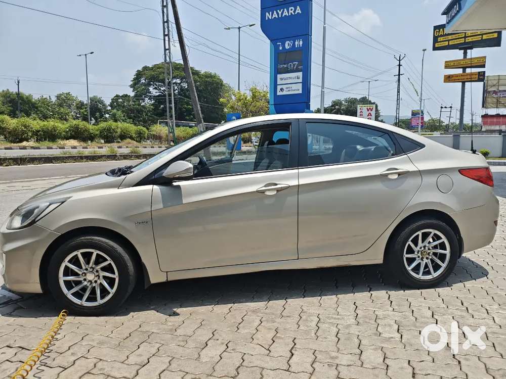 Hyundai Verna 2011