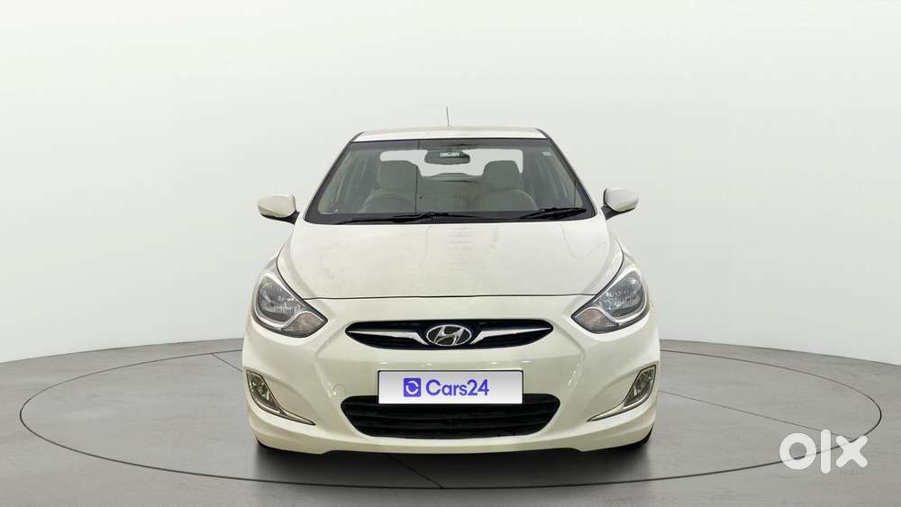 Hyundai Verna Fluidic 1.6 Vtvt Sx, 2013, Petrol