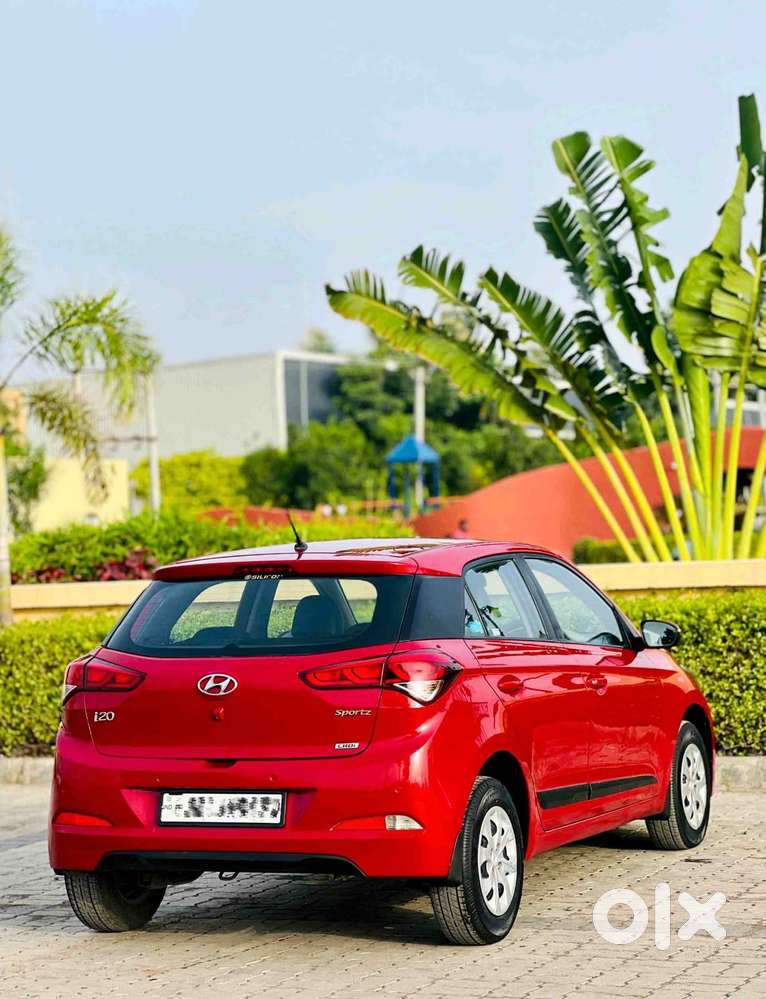 Hyundai Elite I20 1.4 Sportz (o) Crdi, 2015, Diesel