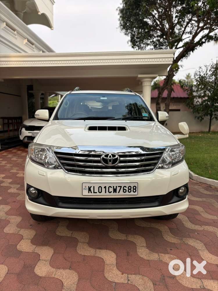 Toyota Fortuner 2013 Diesel 89600 Km Driven Only