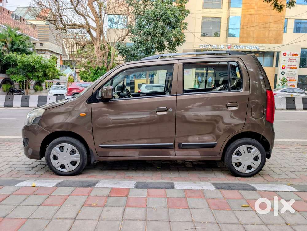 Maruti Suzuki Wagon R Vxi Amt1.2, 2016, Petrol