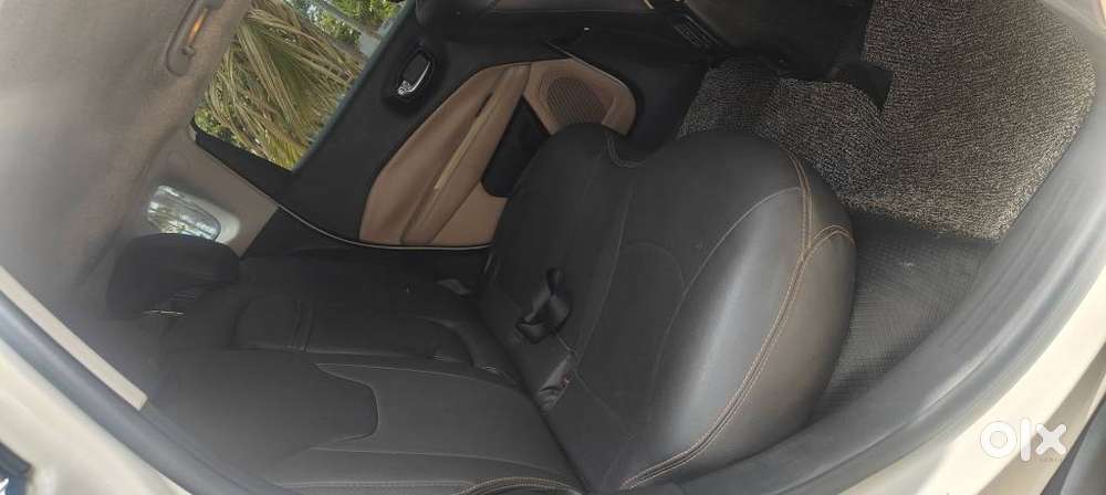 Jeep Compass 2.0 Longitude Option, 2019, Diesel