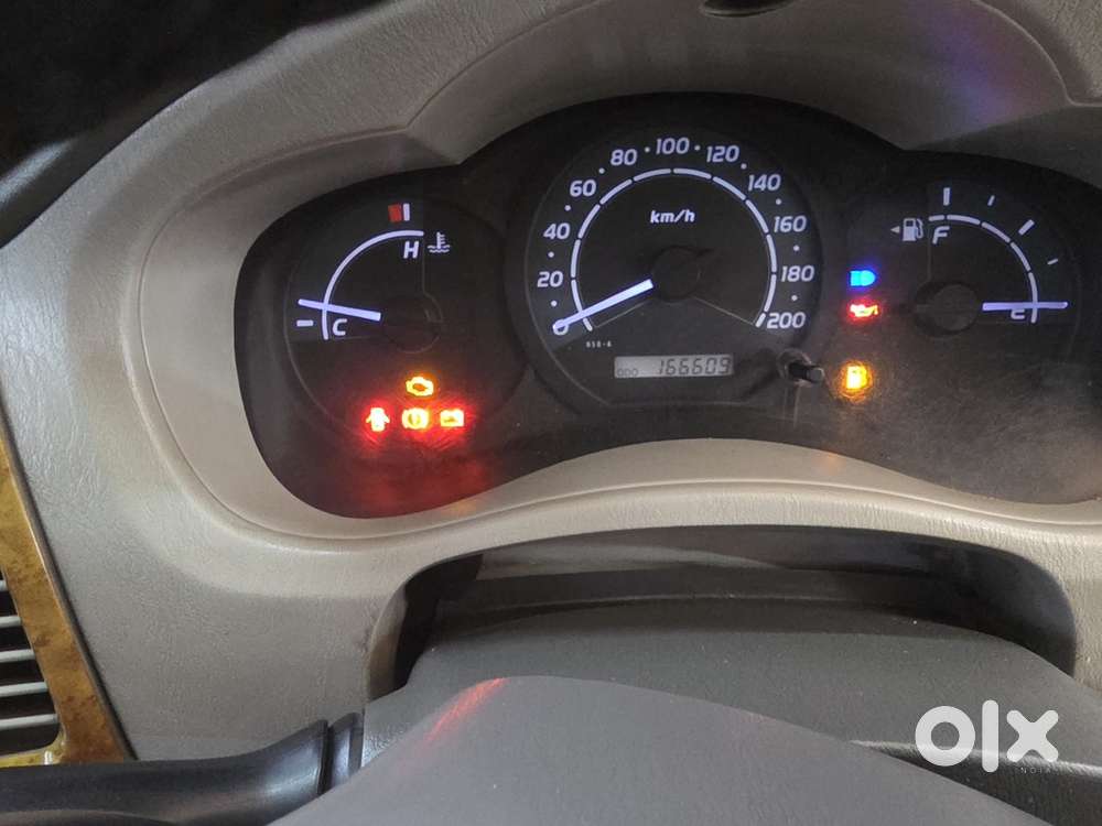 Toyota Innova 2011 Diesel Well Maintained New Tyres , Sound System