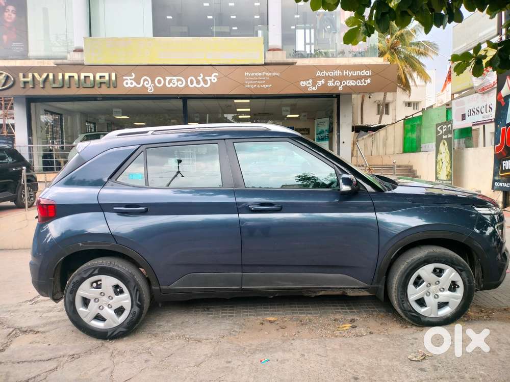 Hyundai Venue S Plus Mt 1.2 Kappa, 2022, Petrol