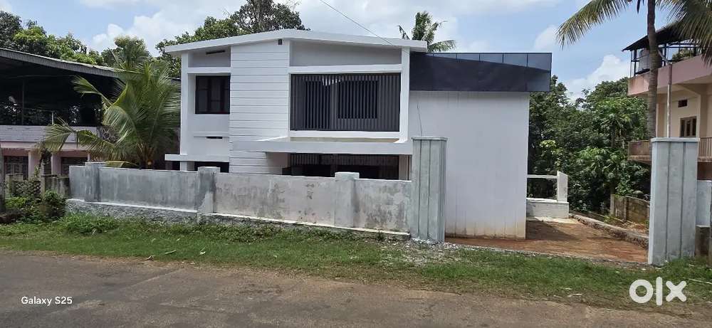KOZHENCHERRY, KUZHIKALA ROAD FRONTAGE 12 CENT HOUSE FOR SALE - For