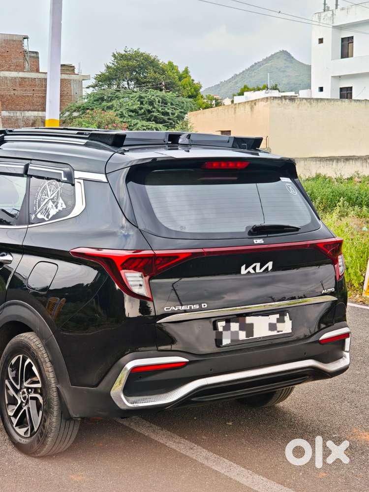 Kia Carens Luxury (o)1.5 Diesel At 7 Str, 2023, Diesel