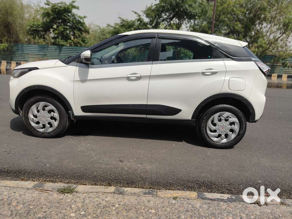 Tata Nexon 1.2 Revotron Xm (s), 2020, Petrol
