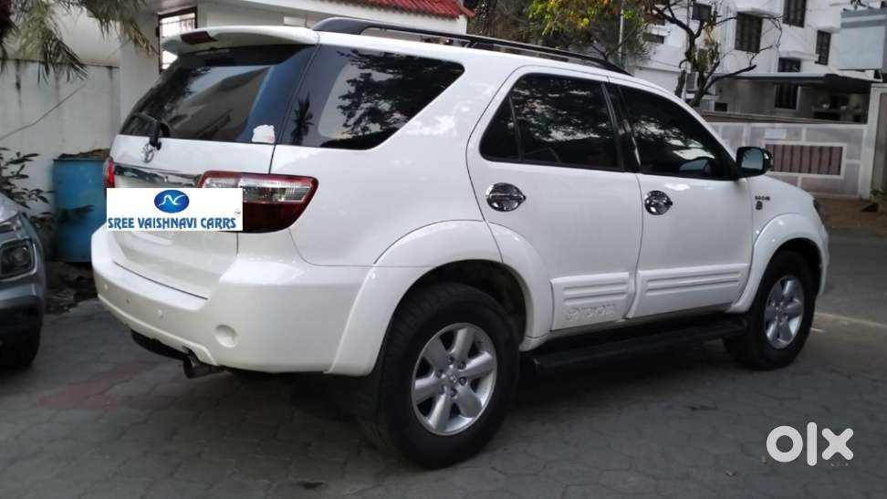Toyota Fortuner 3.0 4x4 Manual, 2011, Diesel