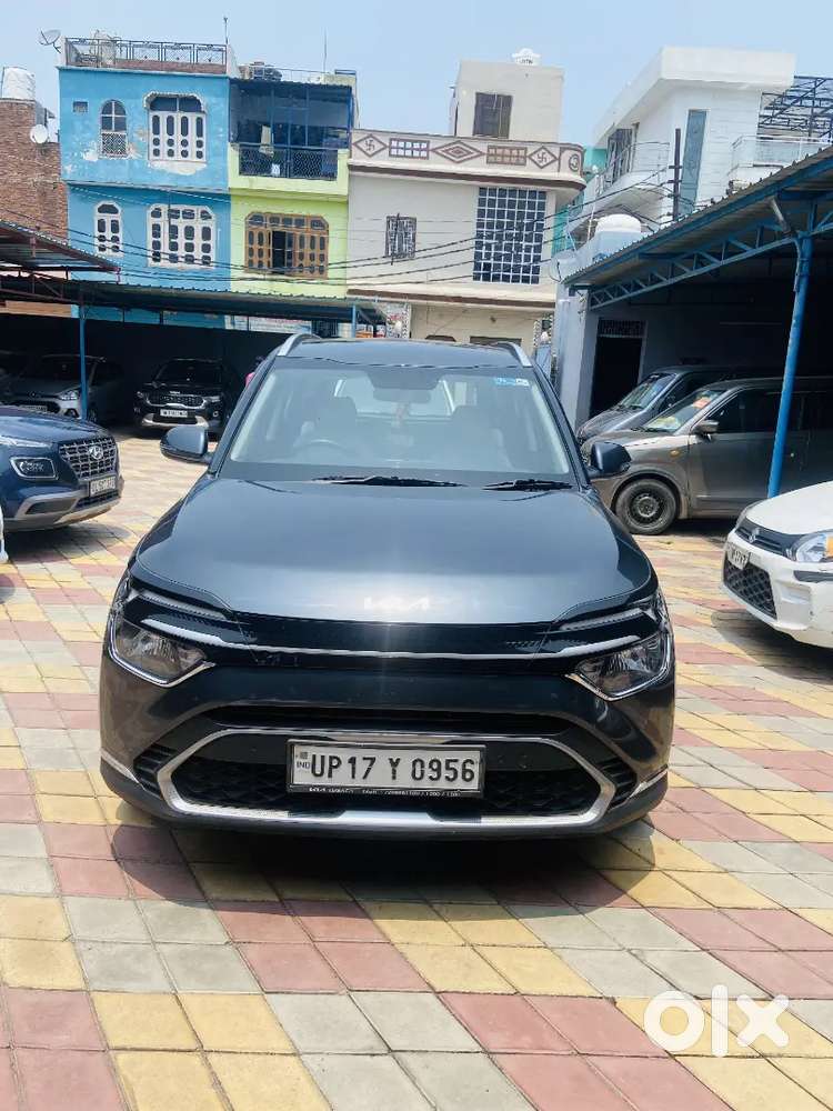 Kia Carens 2023 Petrol 51000 Km Driven And Cng Fitted Approved By Rto