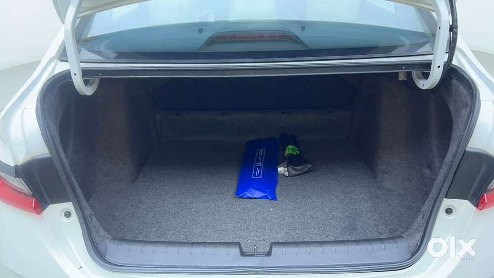 Honda City Zx Petrol Cvt, 2025, Petrol