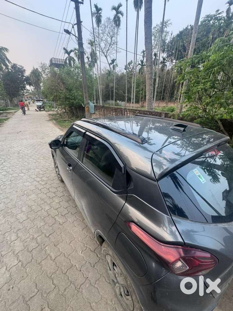 Tata Punch 2025 Petrol Well Maintained