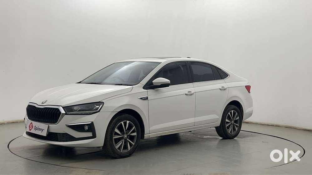 Skoda Slavia Style 1.0l Tsi At, 2022, Petrol