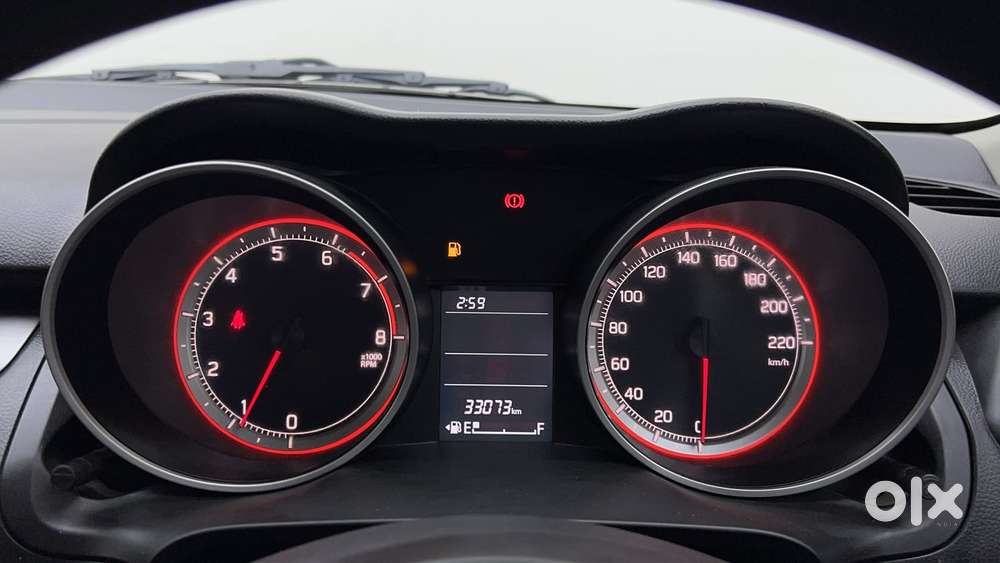 Maruti Suzuki Swift 2018 Vxi, 2022, Petrol