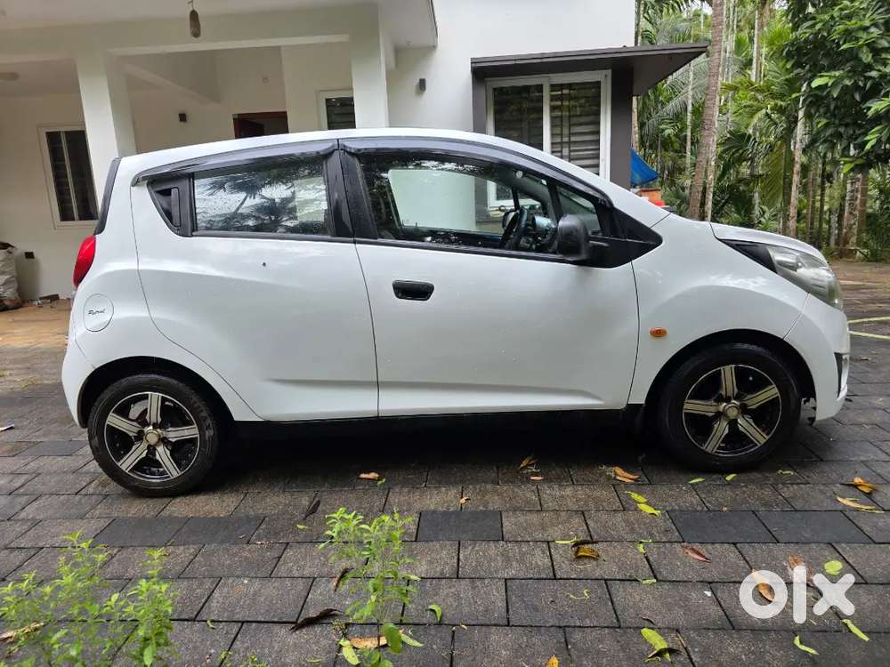 Chevrolet Beat 2014 Variant