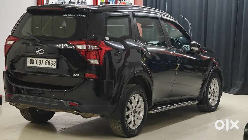 Mahindra Xuv500 2021 Variant Diesel Manual 1st Owner