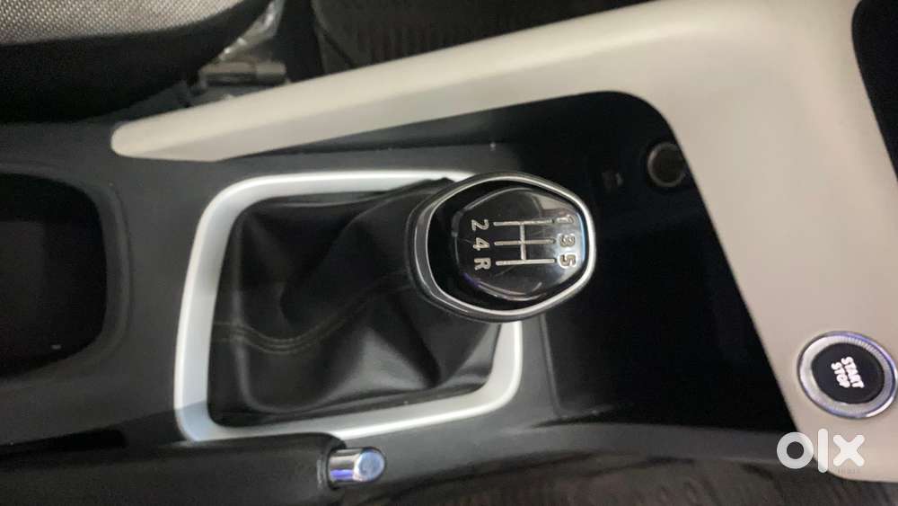 Nissan Magnite Xv Turbo, 2023, Petrol