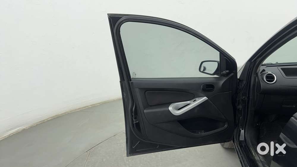 Ford Figo Petrol Zxi, 2012, Petrol