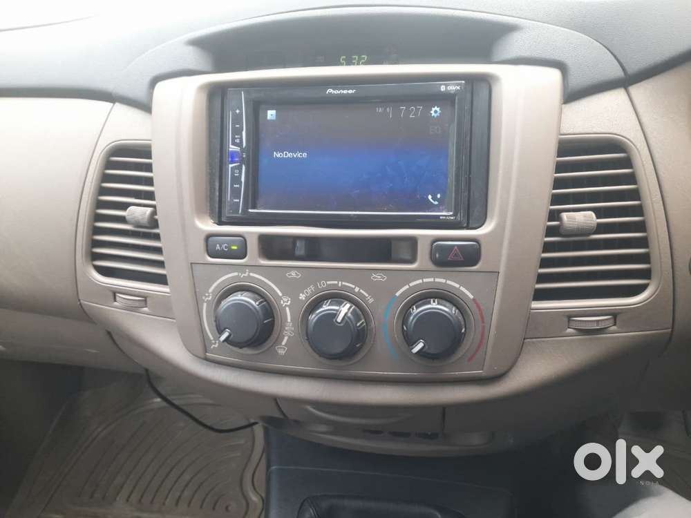 Toyota Innova 2.5 Gx 8 Seater Limited Edition, 2015, Diesel