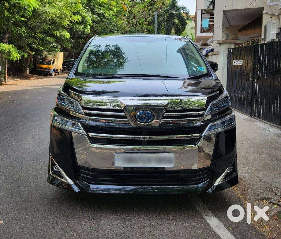 Toyota Vellfire 2.5 Executive Lounge, 2020, Petrol