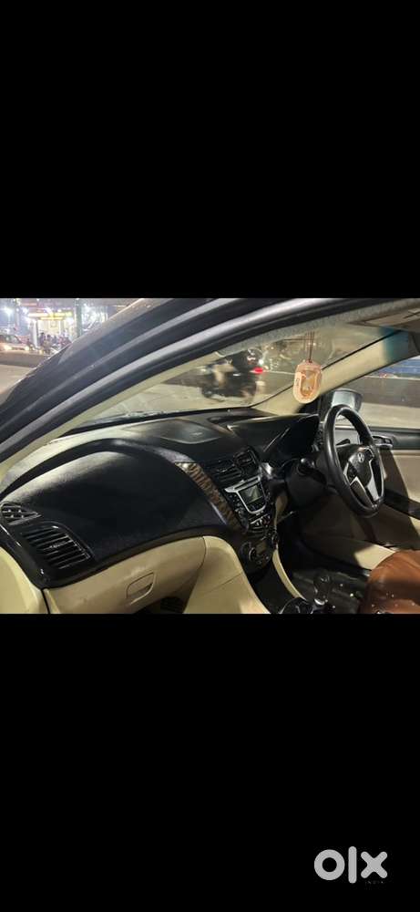 Hyundai Fluidic Verna 2011