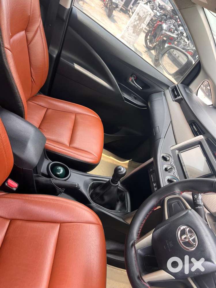 Toyota Innova Crysta 2.4 G Mt, 2018, Diesel