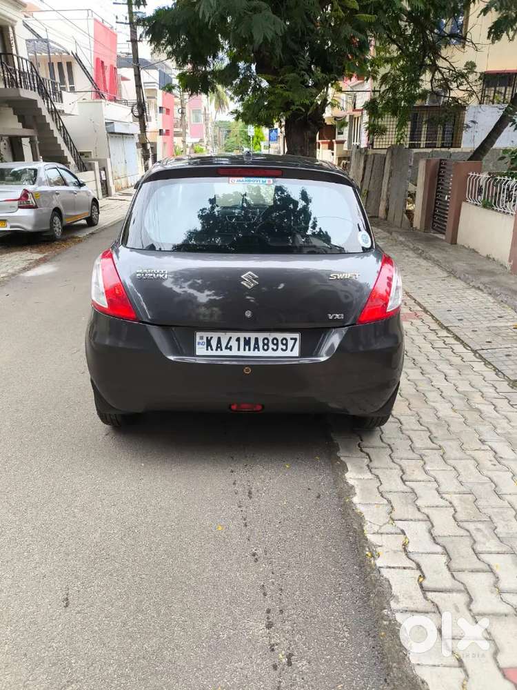 Maruti Suzuki Swift 2017 Petrol Well Maintained