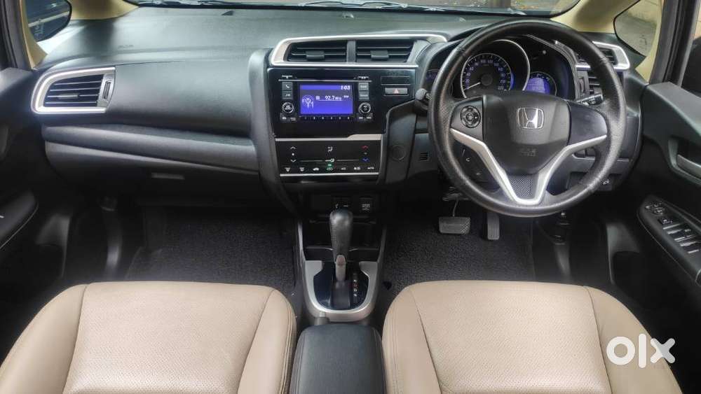 Honda Jazz V Cvt, 2016, Petrol