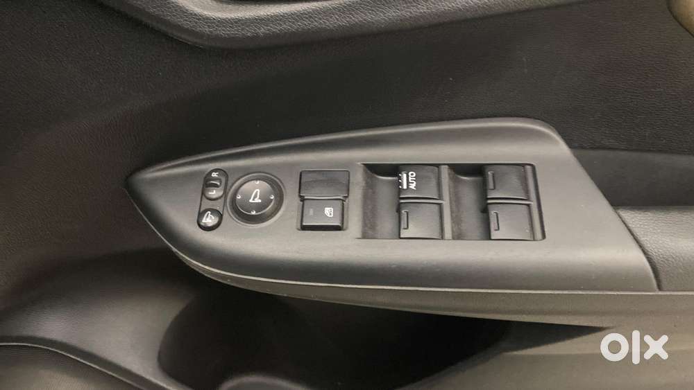 Honda Jazz 1.2 V At I Vtec, 2017, Petrol