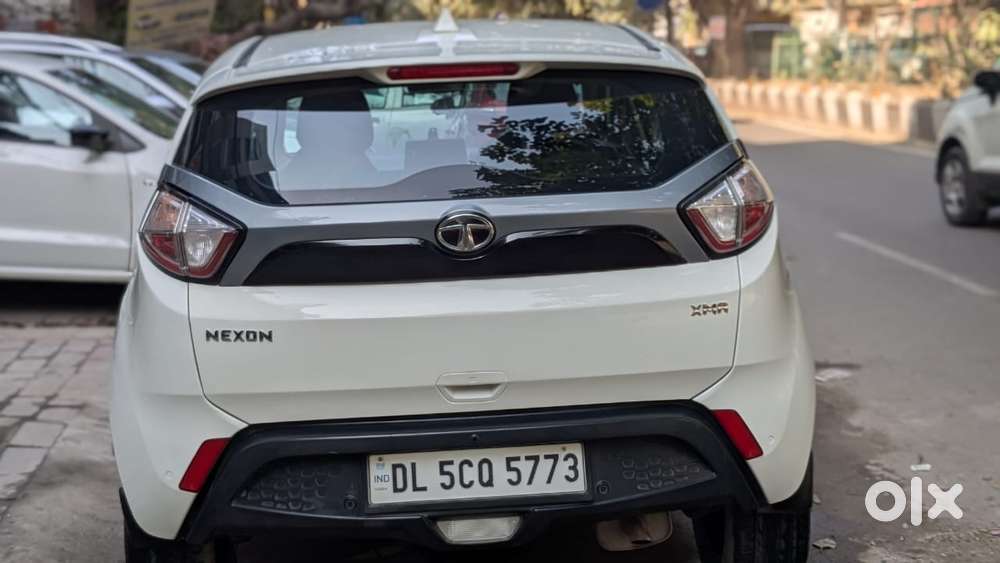 Tata Nexon 1.2 Revotron Xma Amt (s), 2019, Petrol
