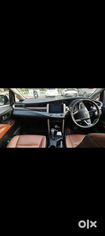 Toyota Innova Crysta 2018