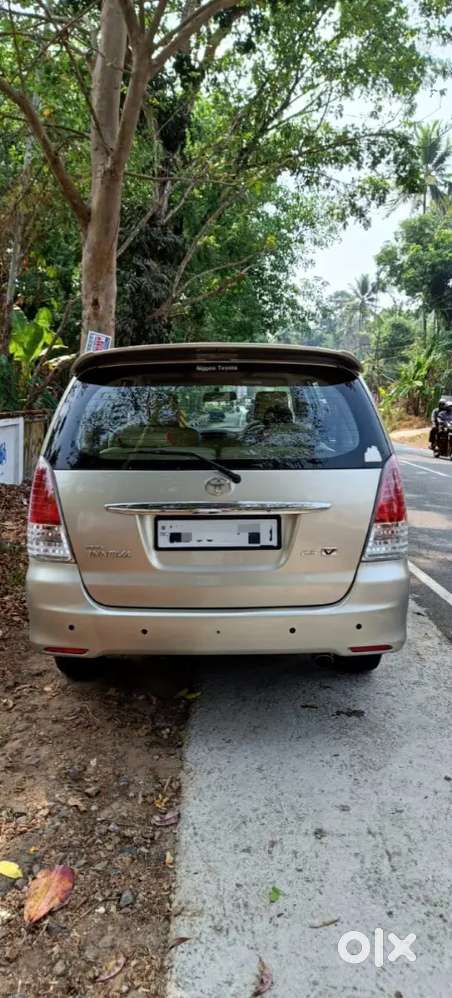 Toyota Innova 2011 Diesel Well Maintained