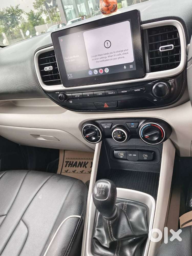 Model 28 March 2023 New Brand Hyundai Venue Car
