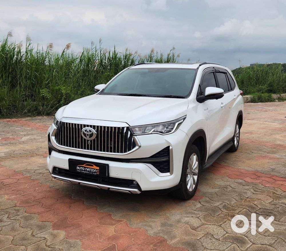 Toyota Innova Hycross 2.0 Vx (o) Hybrid 7 Str, 2024, Petrol
