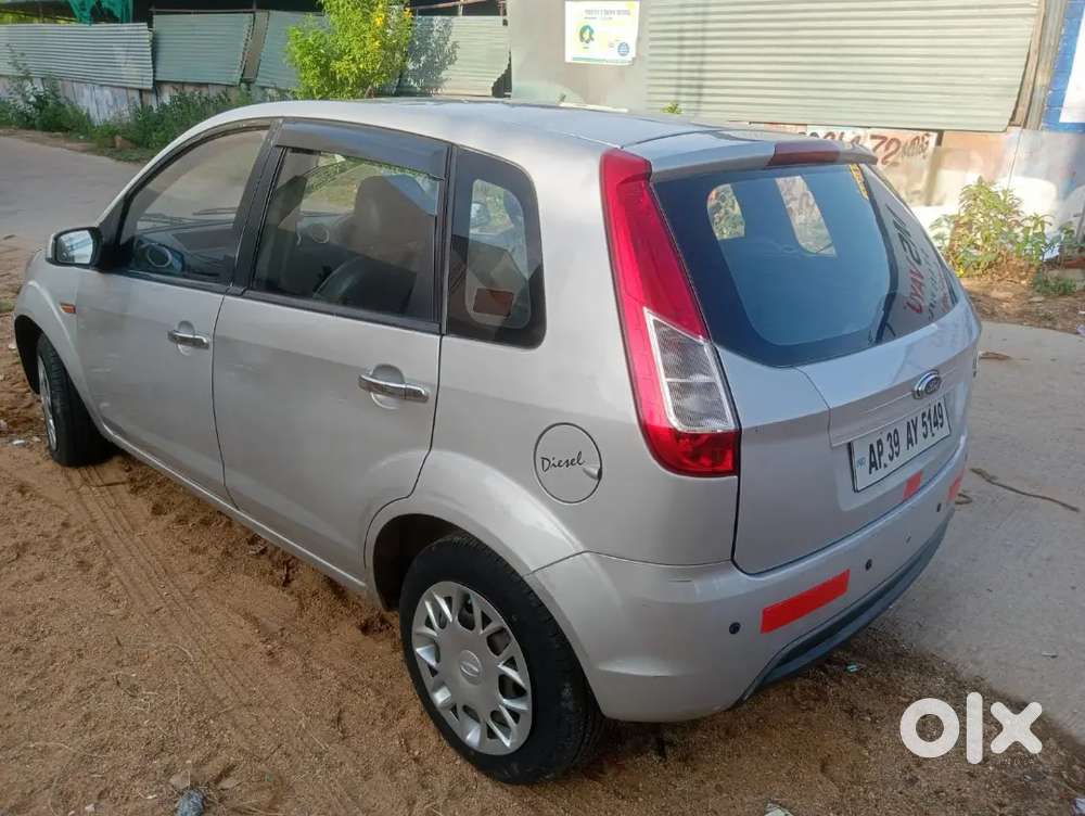 Ford Figo 1.4 Duratorq 2015 All Good Condition Car Desil No Time Pass