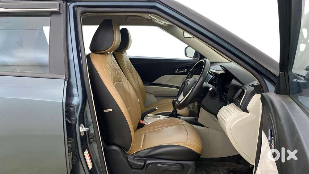 Mahindra Xuv300 W8, 2021, Petrol