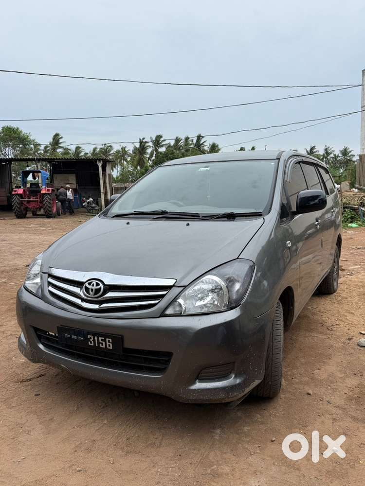 Toyota Innova Diesel 2011