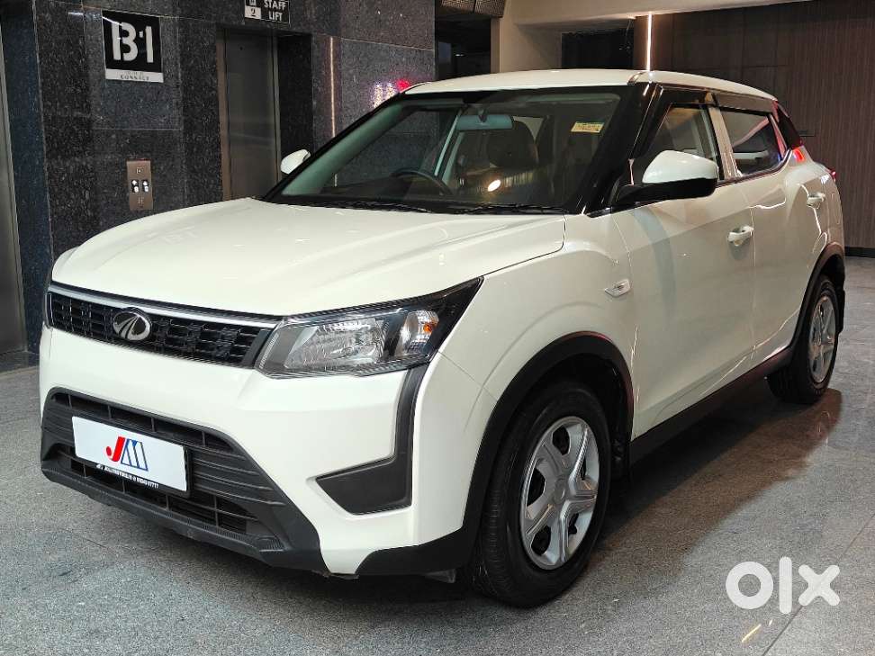 Mahindra Xuv300 W4, 2020, Petrol