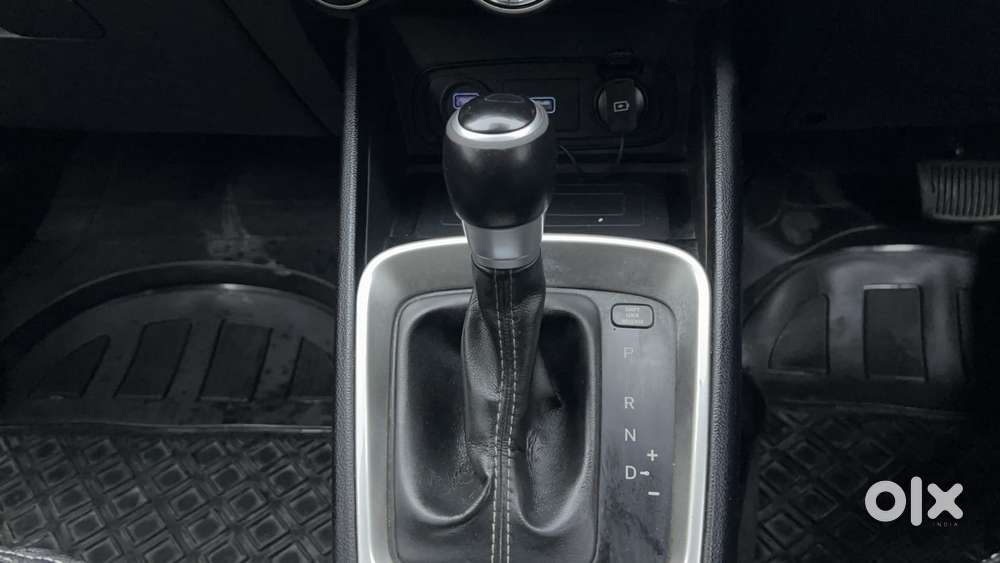 Hyundai Venue 1.0 Sx (o) Turbo Dct, 2019, Petrol