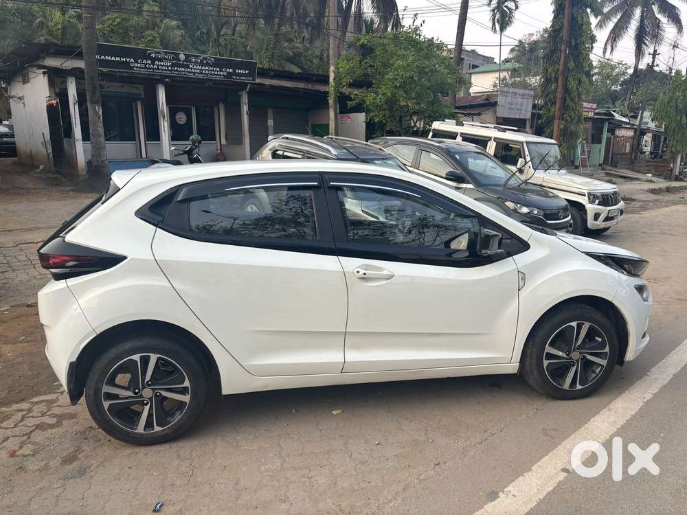 Tata Altroz Xz, 2023, Petrol